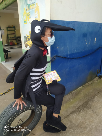 Personagem do mosquito vai às ruas e escolas para chamar a atenção da população - Foto: Prefeitura de Paraguaçu
