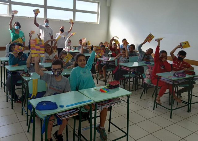 Ação educativa contra a dengue em escola de São Sebastião do Paraíso - Foto: SMS SS Paraíso