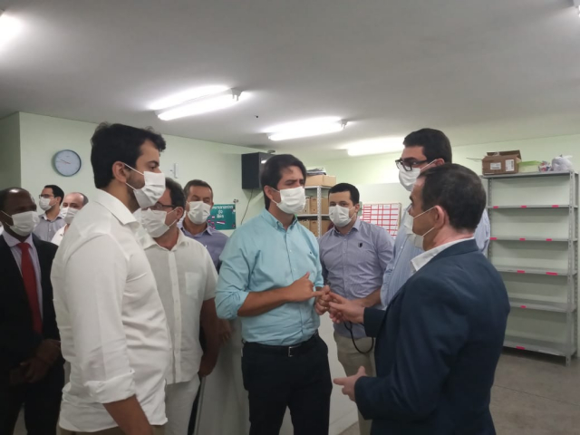 Secretario visita Santa Casa de Arcos