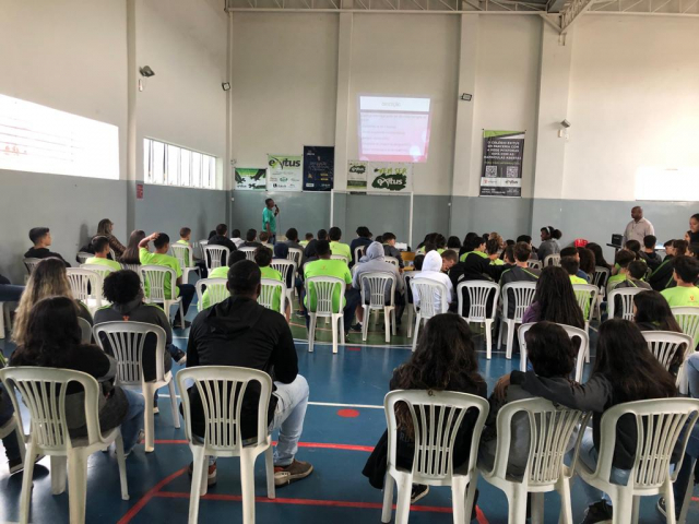 Palestra sobre medidas de combate ao Aedes em escola de Rio Pomba - Foto: Divulgação Prefeitura de Tocantins