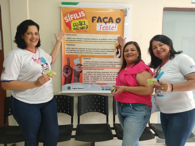 Equipe de Saúde de Capim Branco em Ação de prevenção à sífilis - Foto: Helena Porto