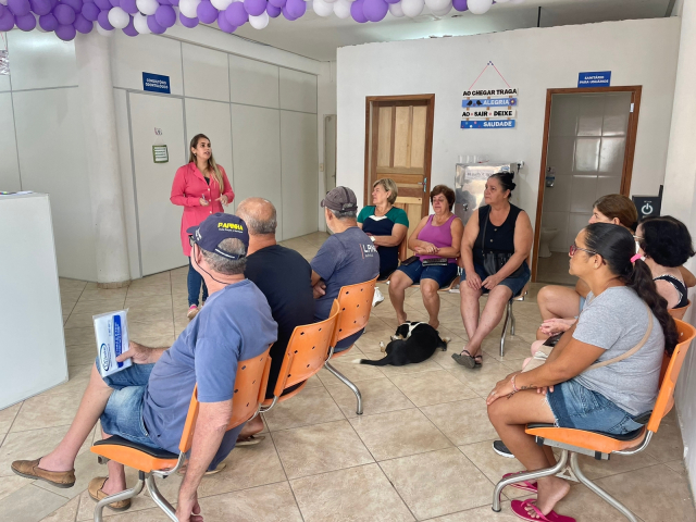 Em Rodeiro, sala de espera do “Janeiro Roxo” realizada em PSF leva informação à população e objetiva quebrar o “tabu” sobre a hanseníase - Foto: Divulgação