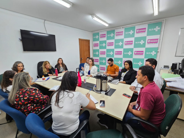 Reunião do projeto Trilhas do Futuro em Contagem