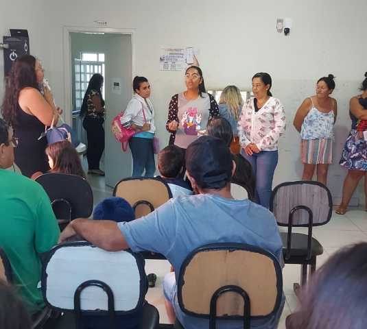 Sala de espera da UBS de Monte Carmelo - tabagismo
