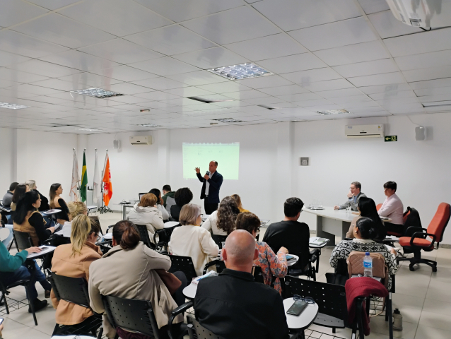 02.08.2024-SES de Goiás participa de reunião macro Centro Sul2-Priscila Rezende