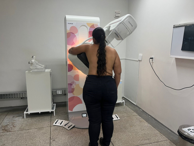 Mamografia sendo realizada no CEAE em Patrocínio - Foto: Daiana Coelho