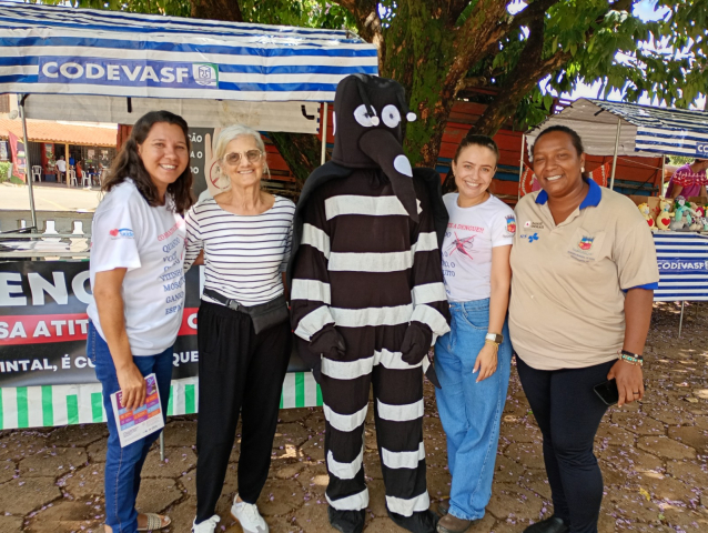Panfletagem na feira no município de Onça do Pitangui - Foto: SRS Divinópolis